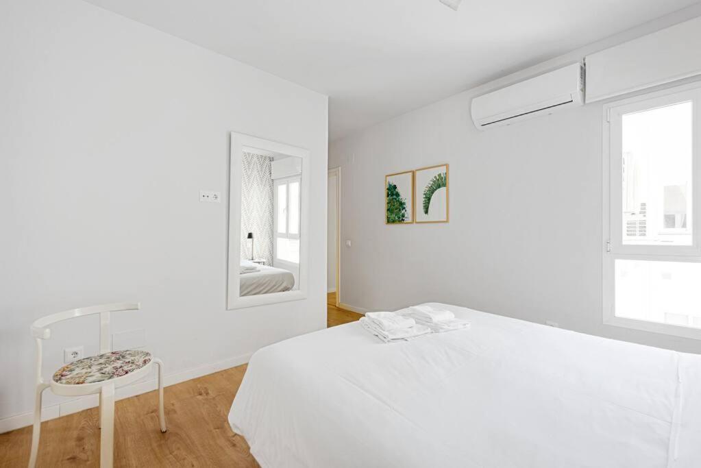 Apartment Grand T4 Andalou En Plein Centre De Ideal Familles Malaga